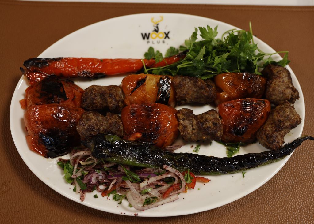 Domatesli Kebap