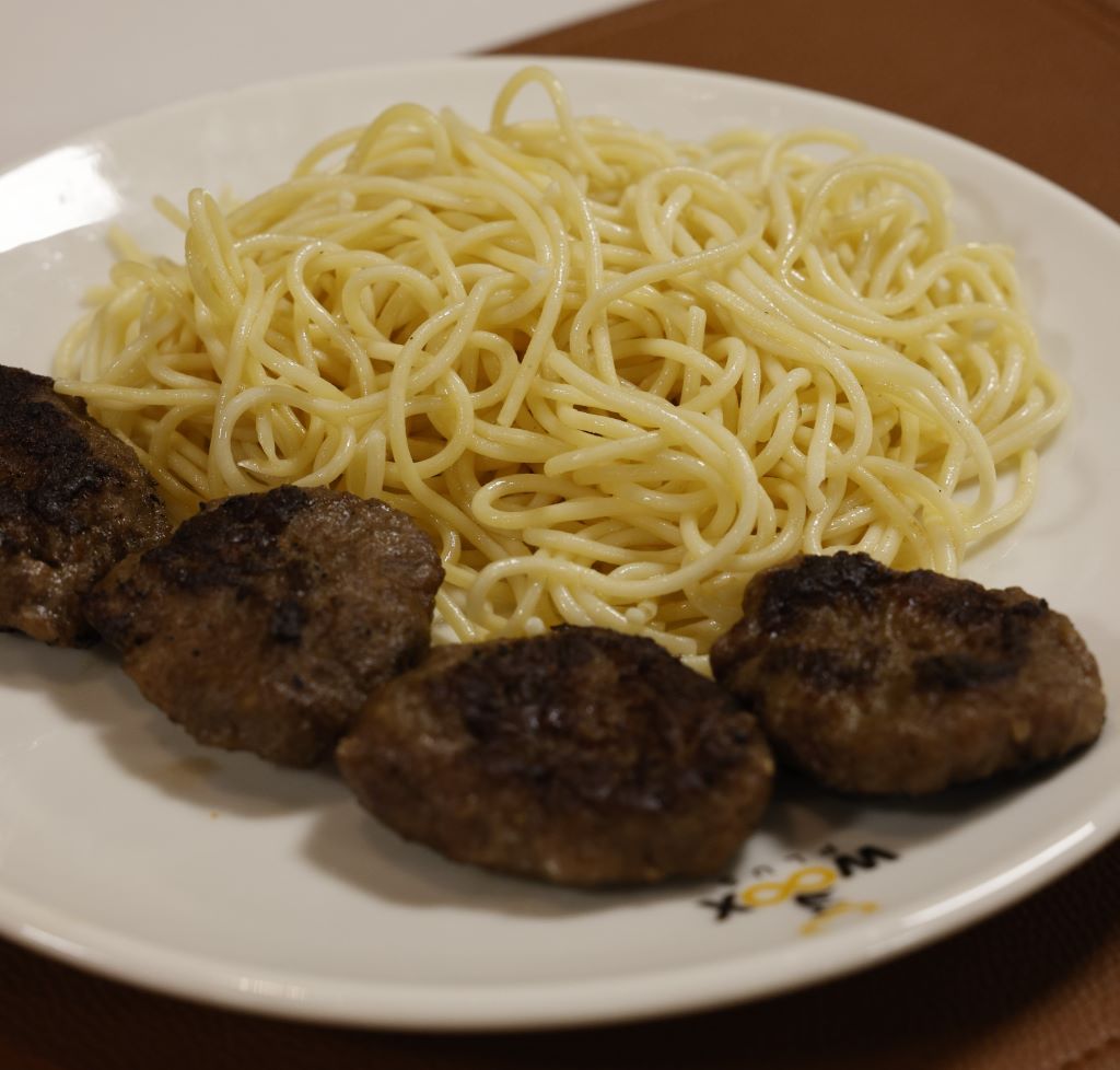 Spagetti Köfte